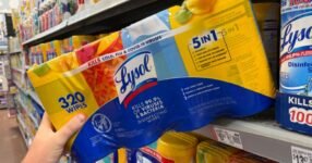 Lysol Disinfecting Wipes 4-Pack (320 Wipes) – 4-pack, 320 wipes total