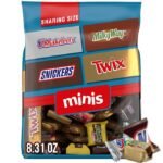 Mars Minis Milk Chocolate Variety Pack 8.31oz Bag – 8.31oz sharing bag of SNICKERS, TWIX, MILKY WAY and 3 MUSKETEERS minis