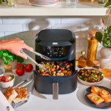 bella PRO – 8-qt. Touchscreen Air Fryer